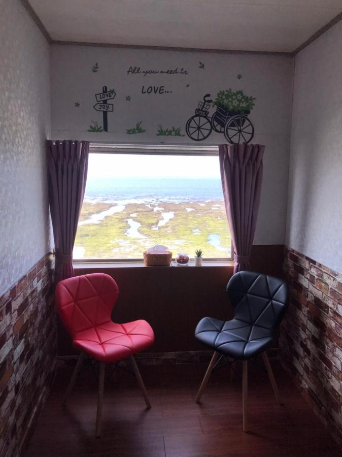 海人生海景民宿cest La Vie Bed and Breakfast Lyudao Buitenkant foto
