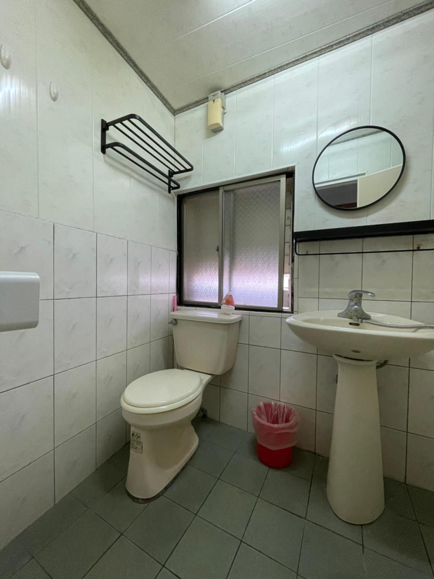 海人生海景民宿cest La Vie Bed and Breakfast Lyudao Kamer foto