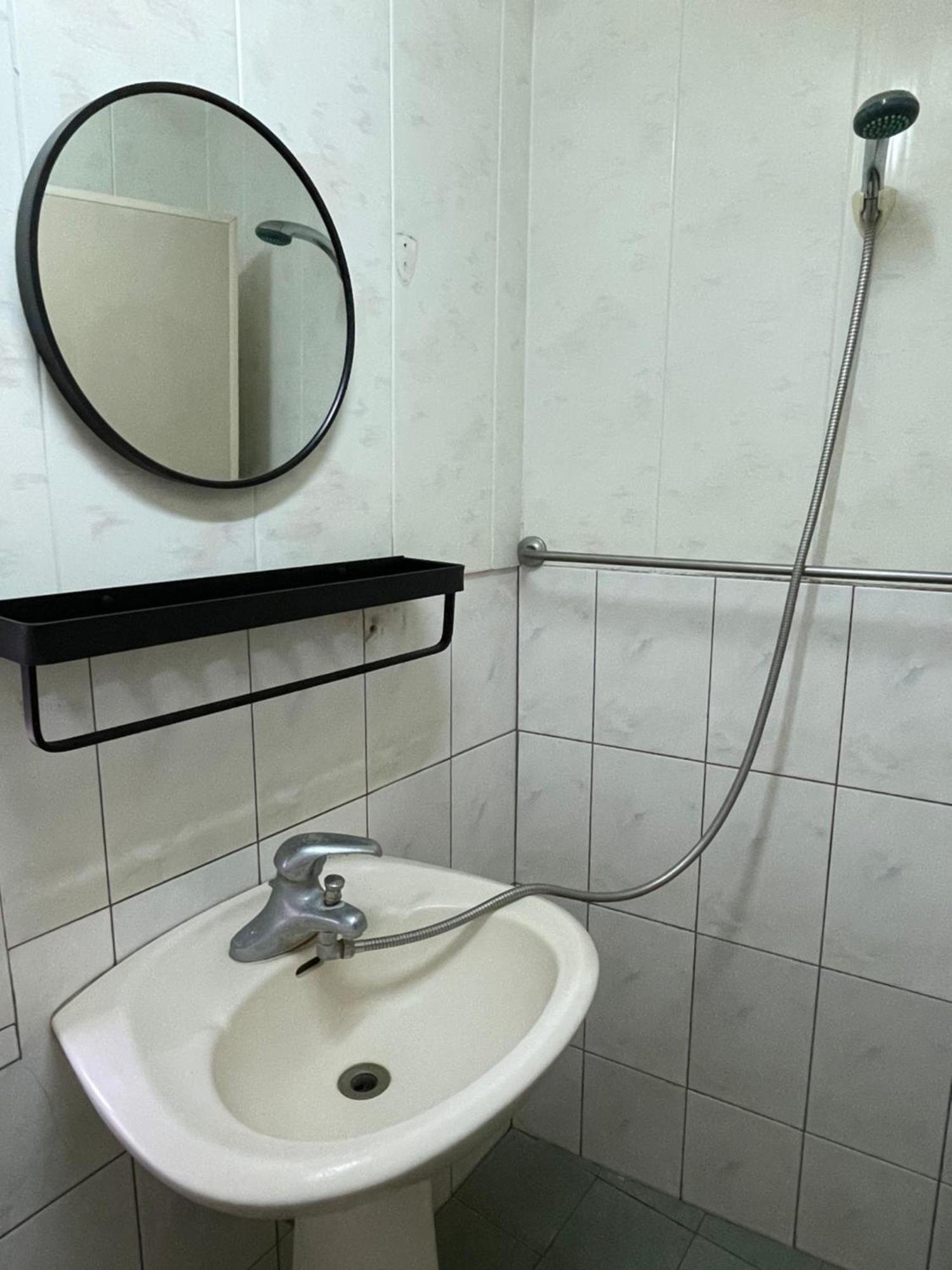 海人生海景民宿cest La Vie Bed and Breakfast Lyudao Kamer foto