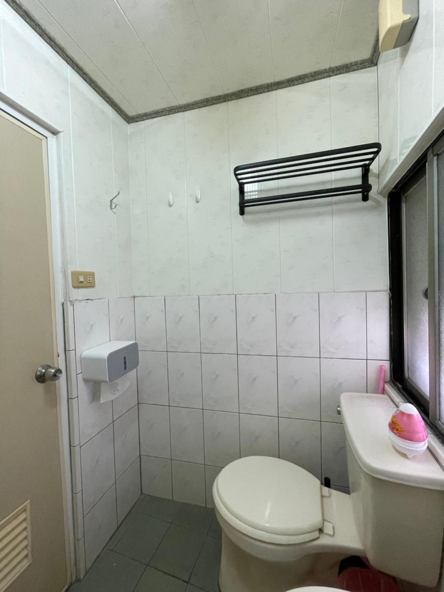 海人生海景民宿cest La Vie Bed and Breakfast Lyudao Kamer foto